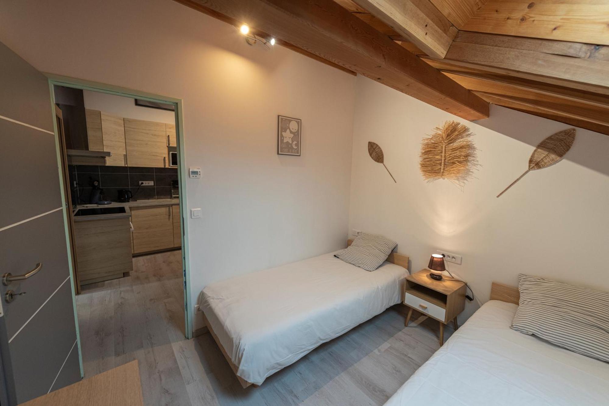 Le Cosy Apartment กิลเลสตร์ ภายนอก รูปภาพ